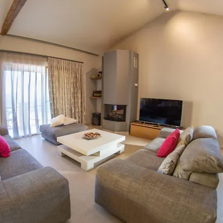 Lulumba Luxury House Lákones