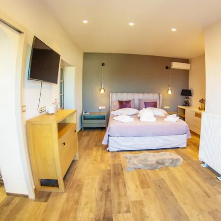 Holiday home Lulumba Luxury House