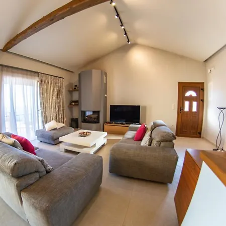 Lulumba Luxury House * Lákones