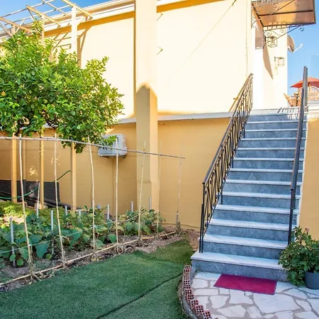 Lulumba Luxury House Holiday home