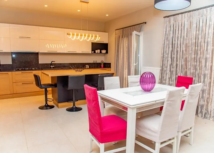 Lulumba Luxury House Prázdninový dům Lákones
