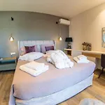 Lulumba Luxury House Lákones