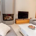 Case de vacanță Lulumba Luxury House *