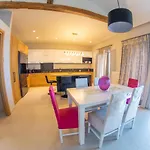 Case de vacanță Lulumba Luxury House