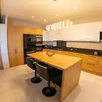 Lulumba Luxury House Case de vacanță
