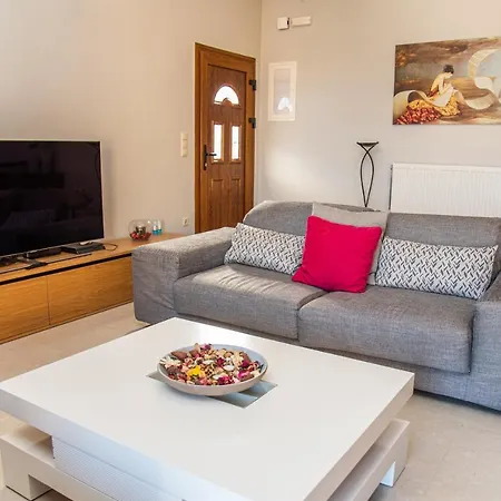 Lulumba Luxury House Case de vacanță Lákones